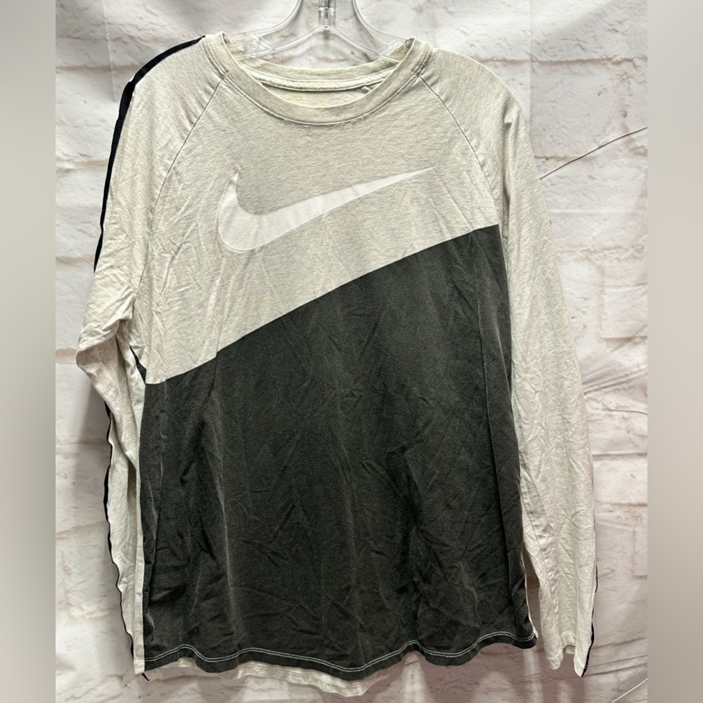 Nike long sleeve tshirt size men’s‎ large